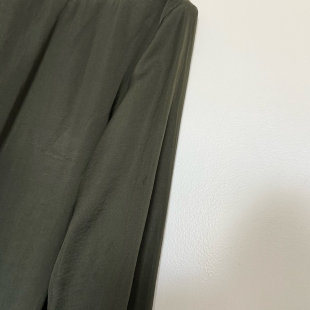 LOFT Olive Green Smocked Long Sleeve Blouse Size Large Flowy Fall Top - Picture 9 of 9